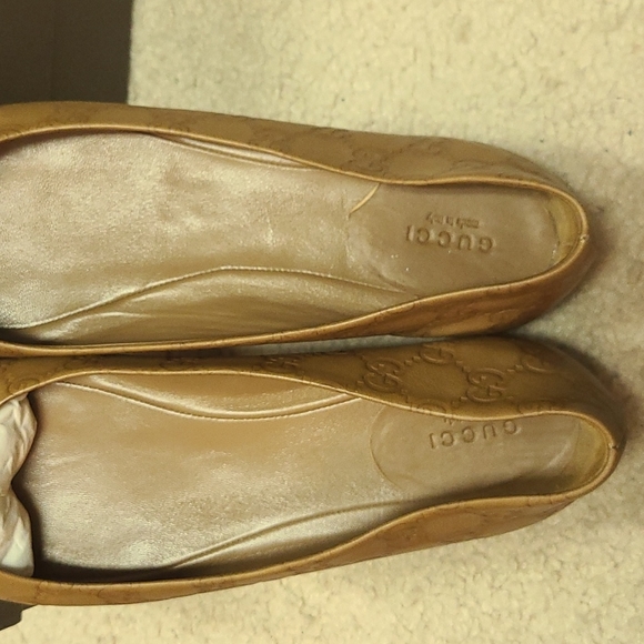 Gucci Guccisima Soft Light Camel Flats - Picture 6 of 11